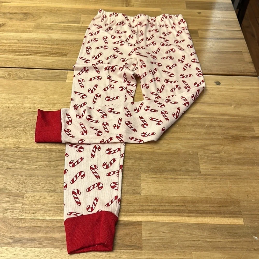 RAE DUNN pajama set